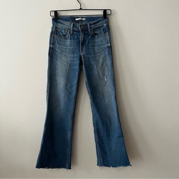 GRLFRND Joan Crop Flare Jeans In Magnetic Wash - Picture 2 of 10